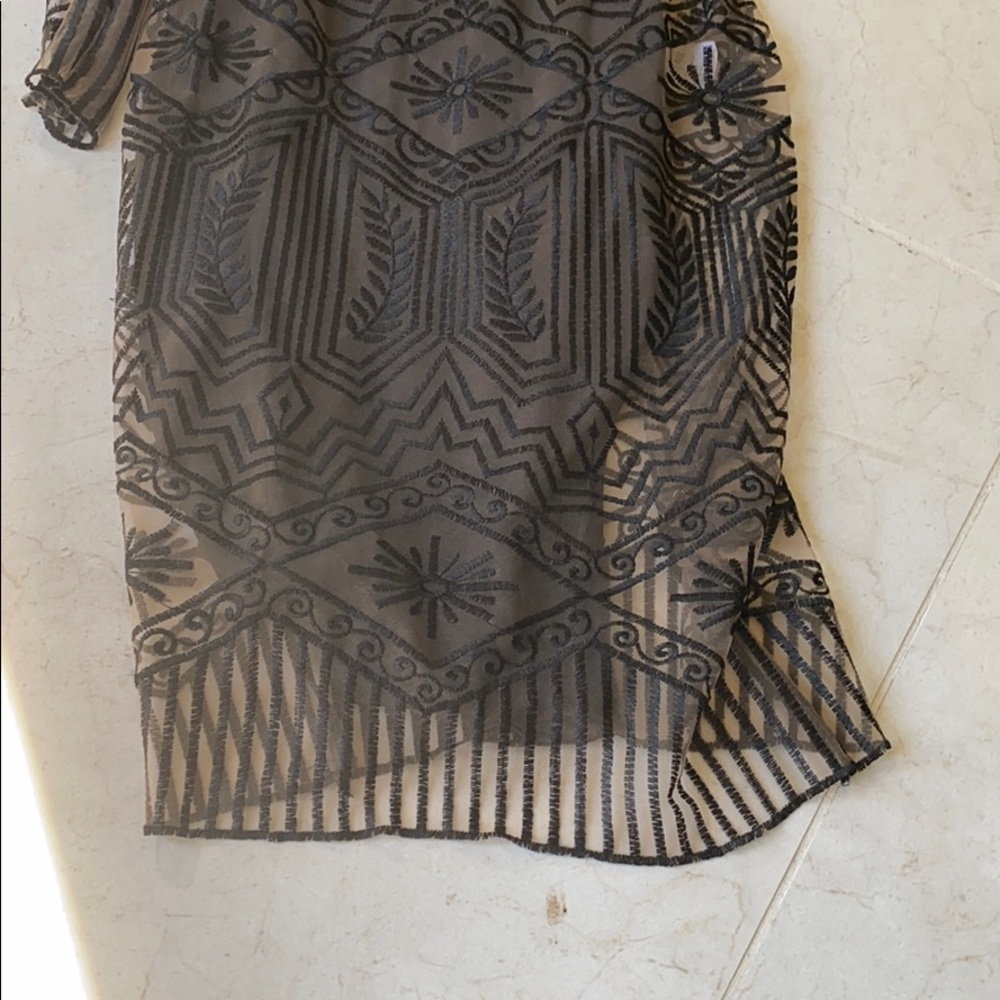 Dress - Picture 3 of 8